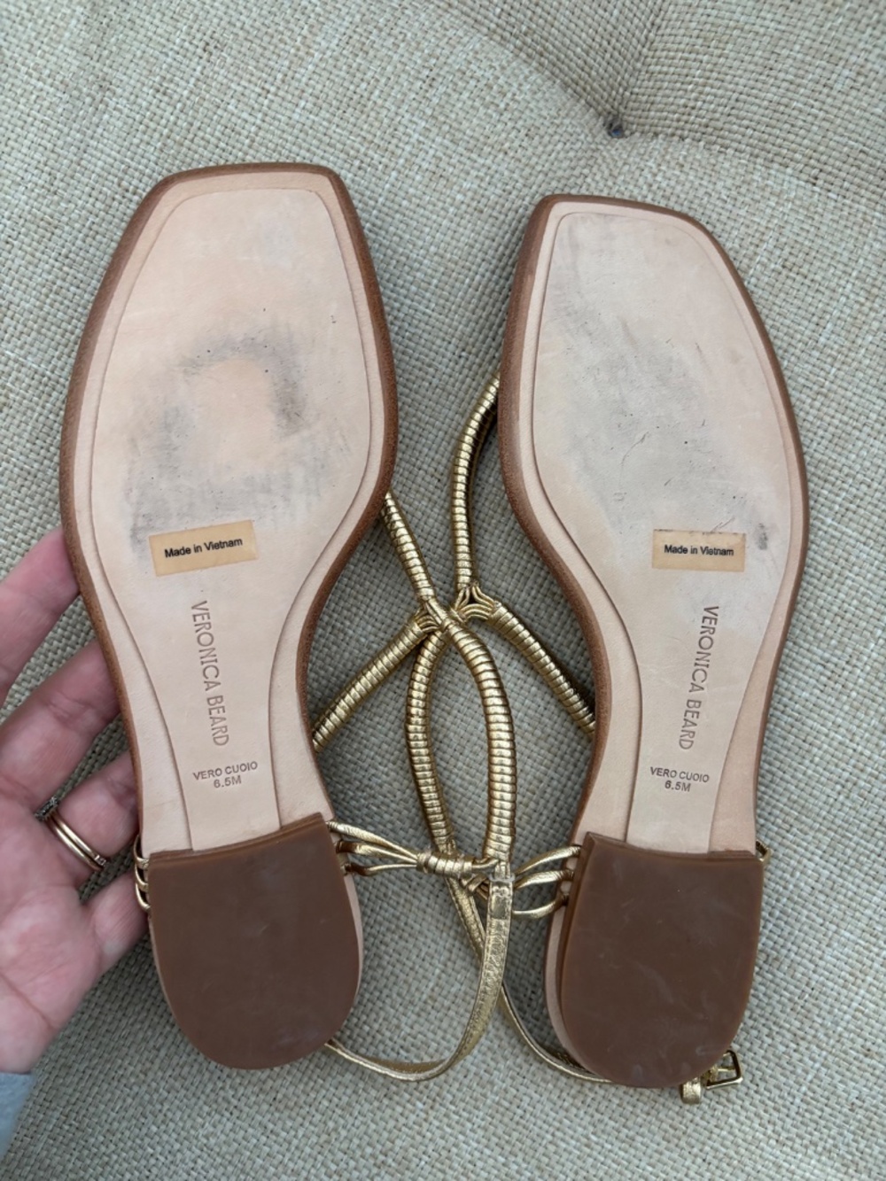 Veronica Beard Amelia T-Strap Thong Metallic Sandal - Size 6.5M - Picture 4 of 7